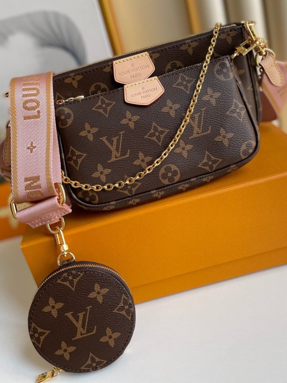 ☀️Louis Vuitton Light Pink Multi Pochette